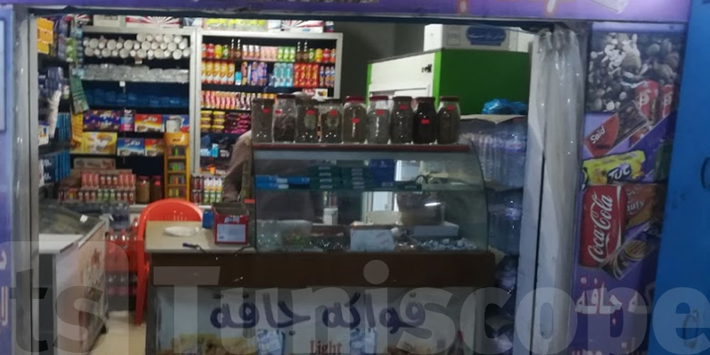 راس الجبل :'' حماص ''يقوم بصرف العملة الأجنبية للعموم